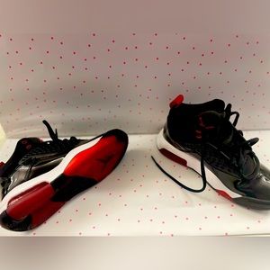 Boys sneakers Jordan size 4.0y